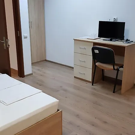 Tomi Hotel