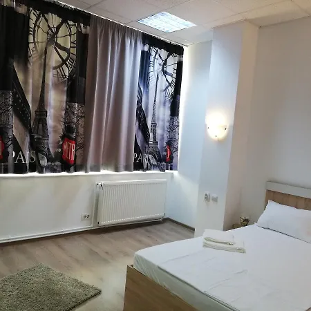 Hotel Tomi 3*