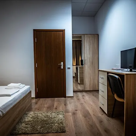 Tomi Hotel