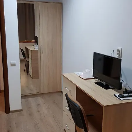 Tomi Hotel 3*
